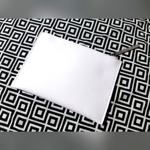 LANCOME Pouch (BRAND NEW) - Picture 6 of 12